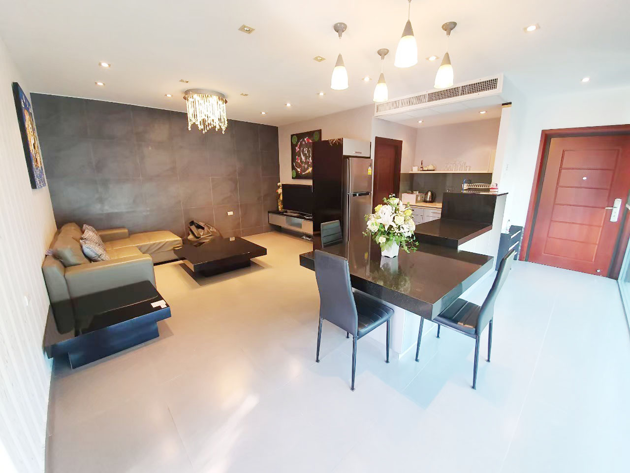 1 Bedroom Condo for Sale & Rent, Pattaya.