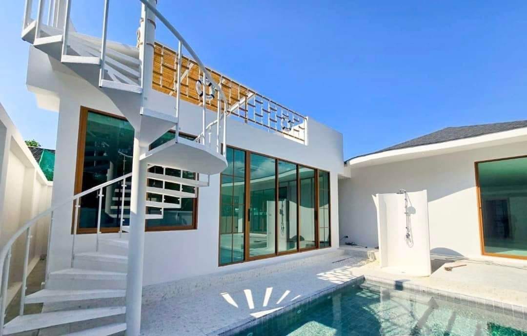 5 Bedroom Pool villa at Jomtien, Pattaya for Sale