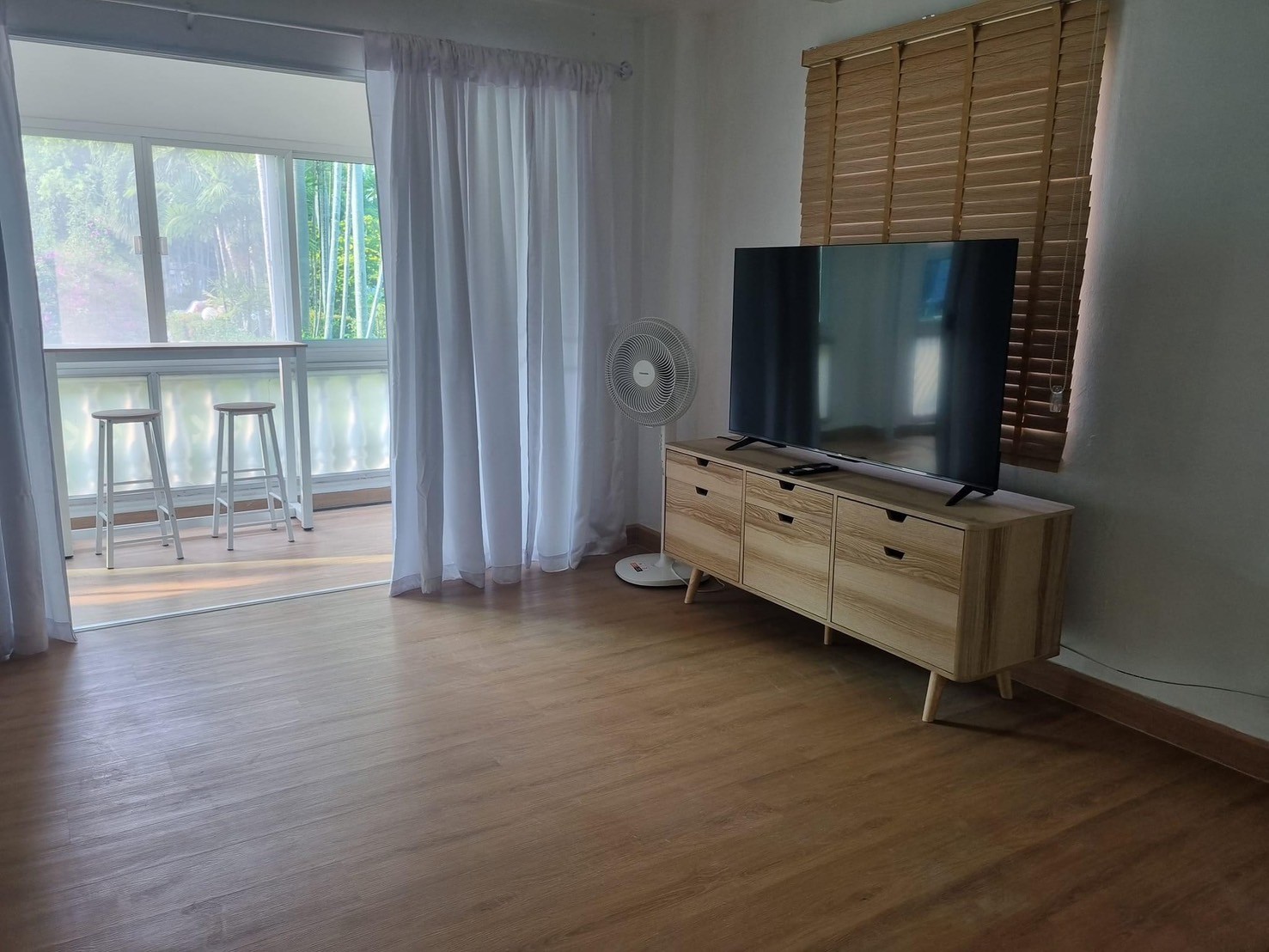 Pool View 2 Bedroom Condo for Sale in Jomtien Pattaya