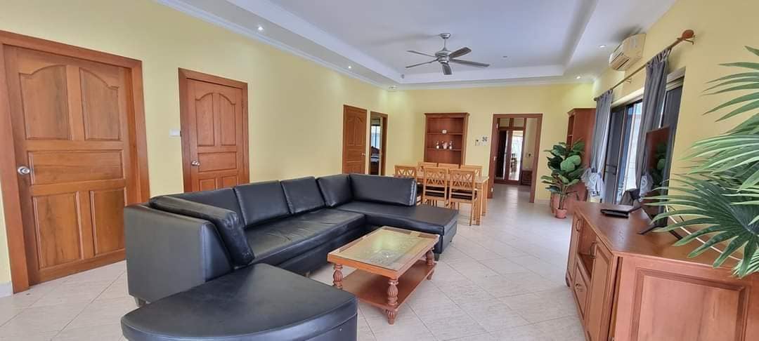 3 Bedroom Pool villa for Rent in Jomtien Pattaya.