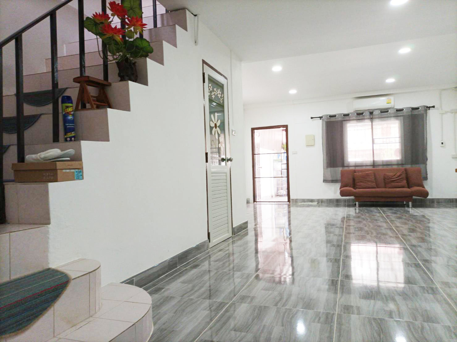 Hot Sale!! 2 Story Townhouse for Sale at South Pattaya