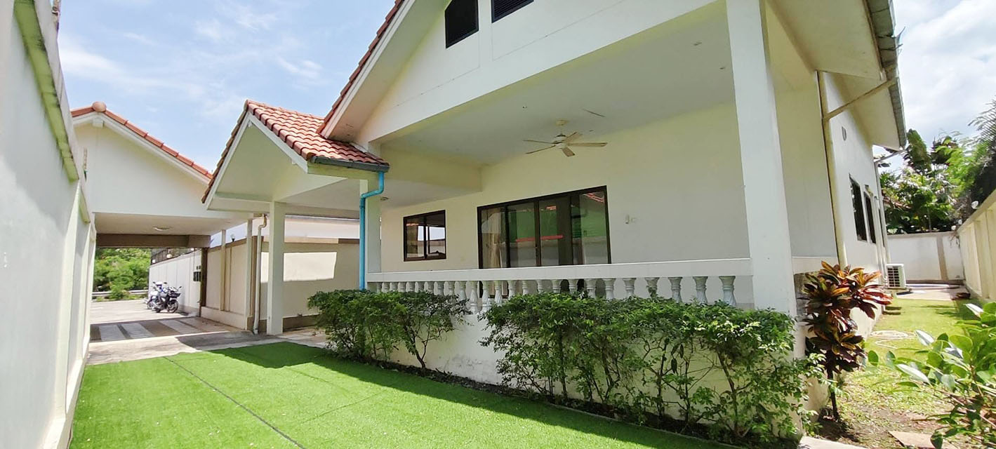 5 Bedroom Pool Villa for Rent at Jomtien, Pattaya