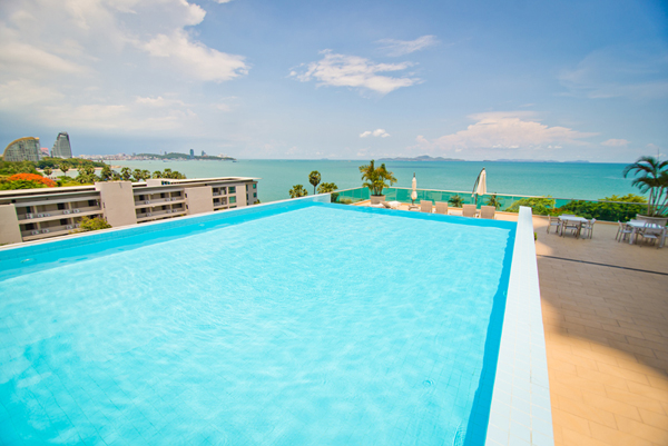 2 Bedroom Sea view Condo for Rent and Sale at Wong Amat, Pattaya.