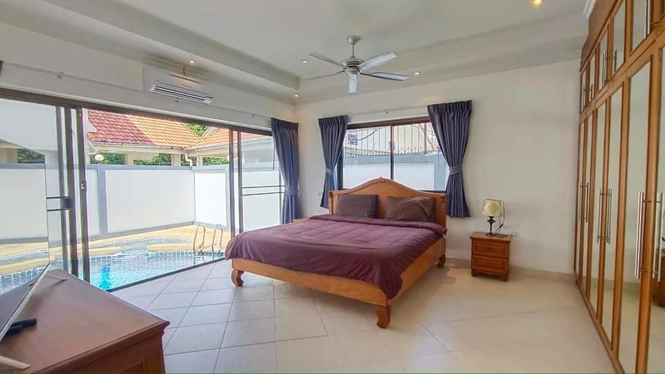 3 Bedroom Pool Villa For Rent at Jomtien, Pattaya