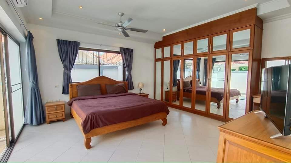 3 Bedroom Pool Villa For Rent at Jomtien, Pattaya