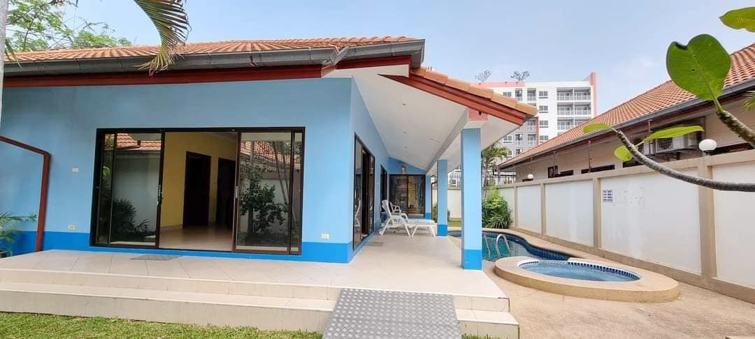 3 Bedroom House For Rent at Jomtien, Pattaya