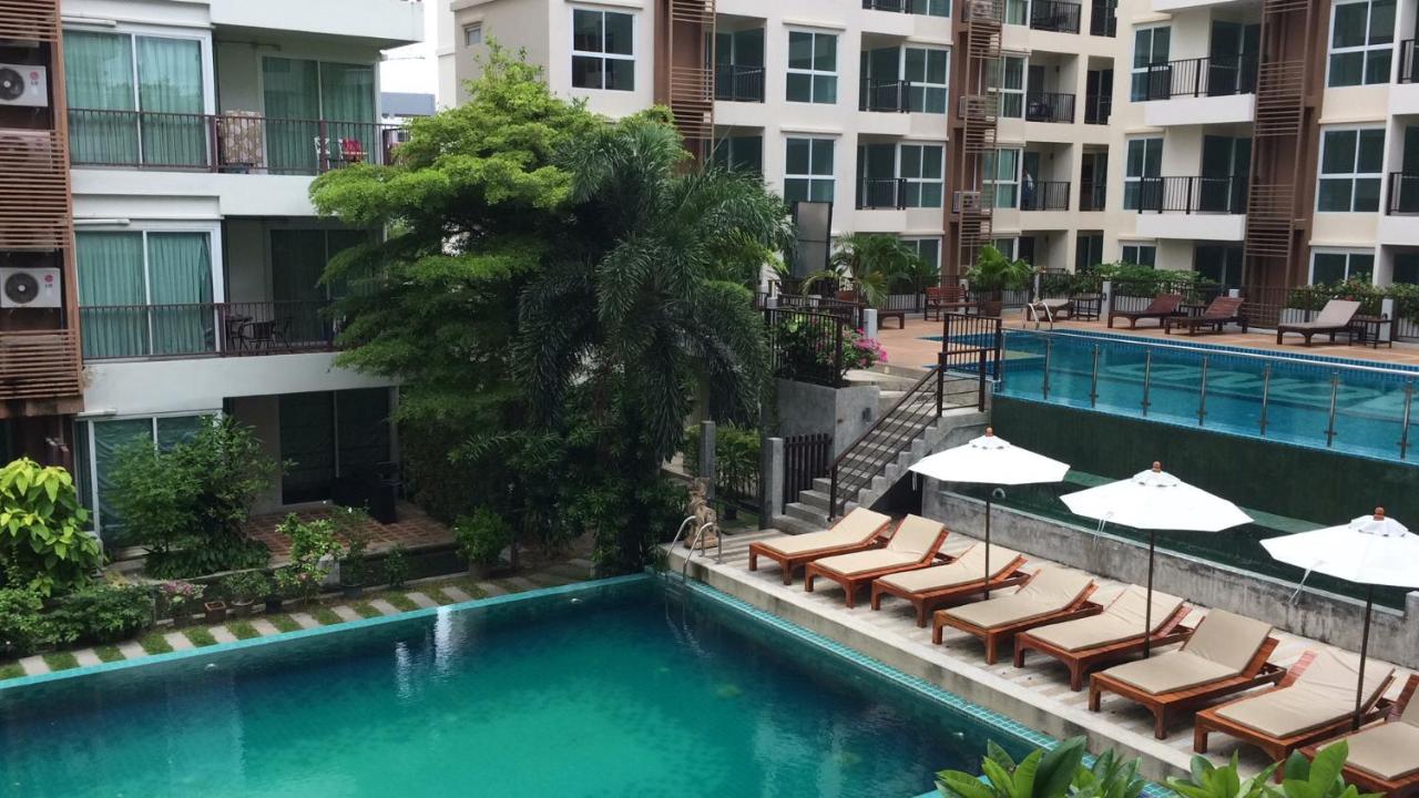 2 Bedroom Condo for Sale at Theppraya Rd., Pattaya