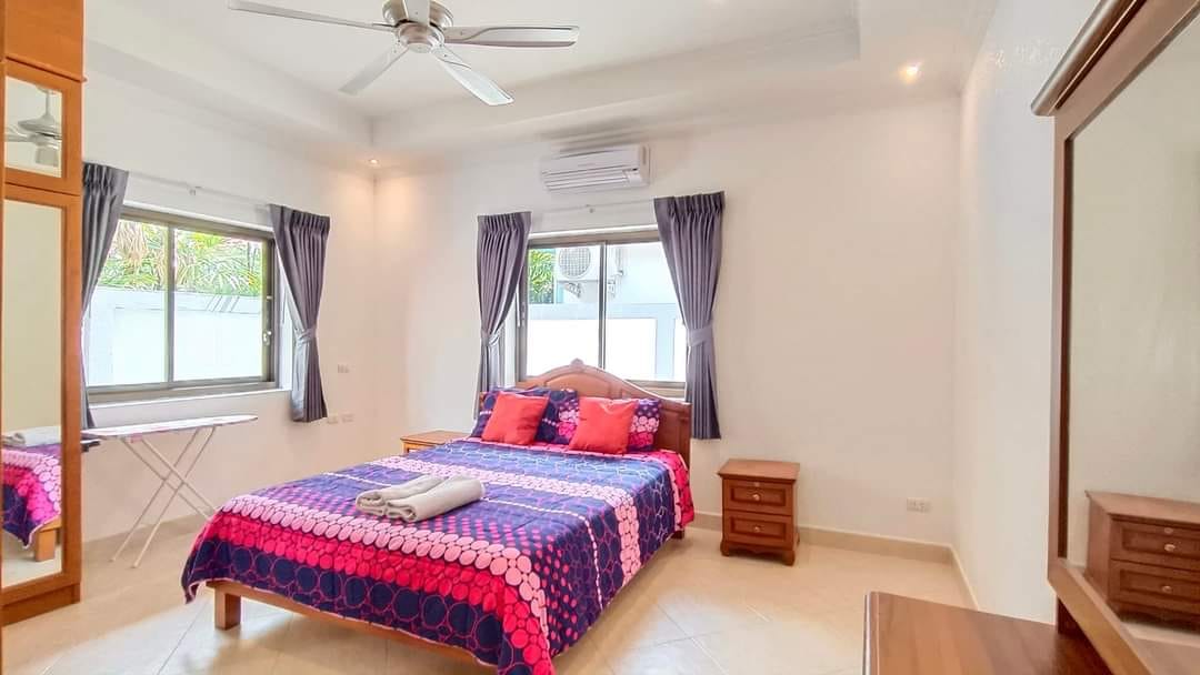 3 Bedroom House with  private pool For Rent at Jomtien, Pattaya