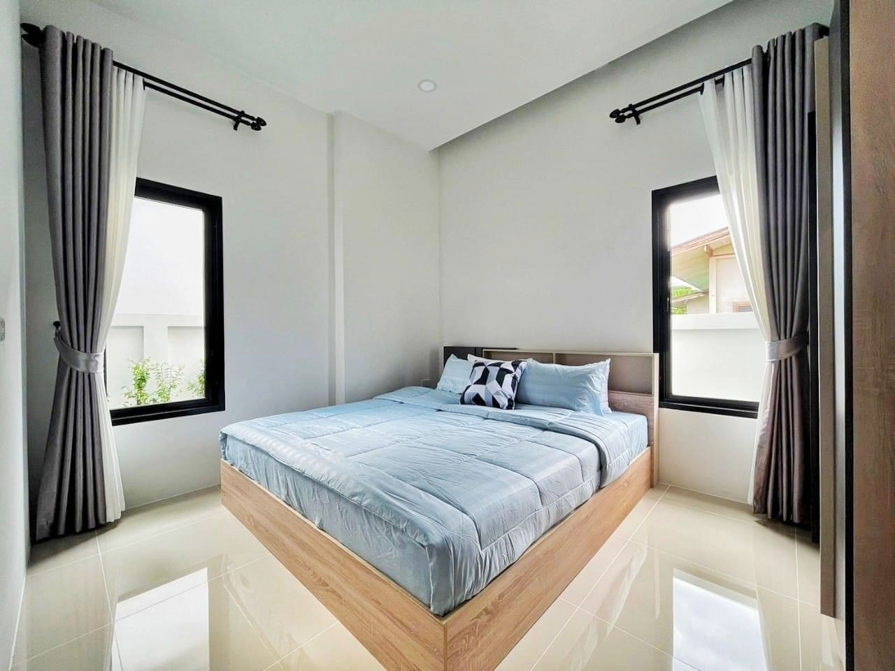 New Detached House with Modern Style in East Pattaya for Sale