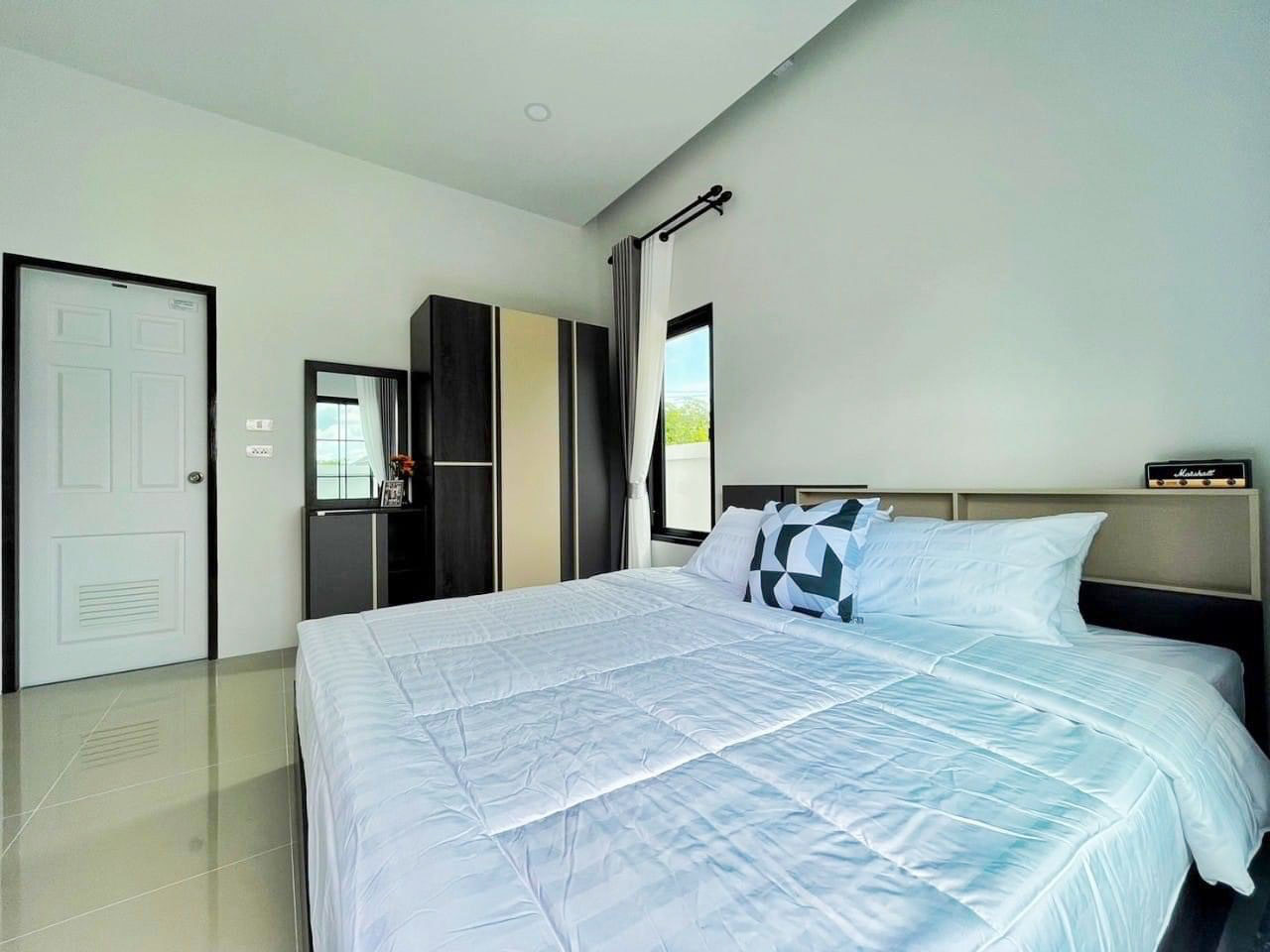 New Detached House with Modern Style in East Pattaya for Sale