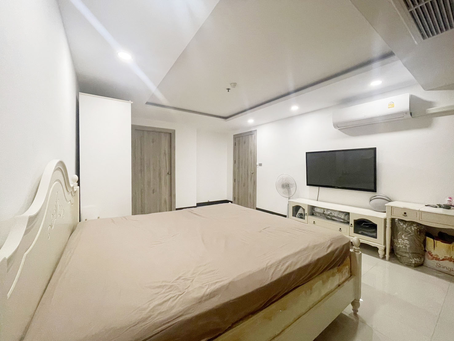 ์1 Bedroom Condo for Sale at Central Pattaya