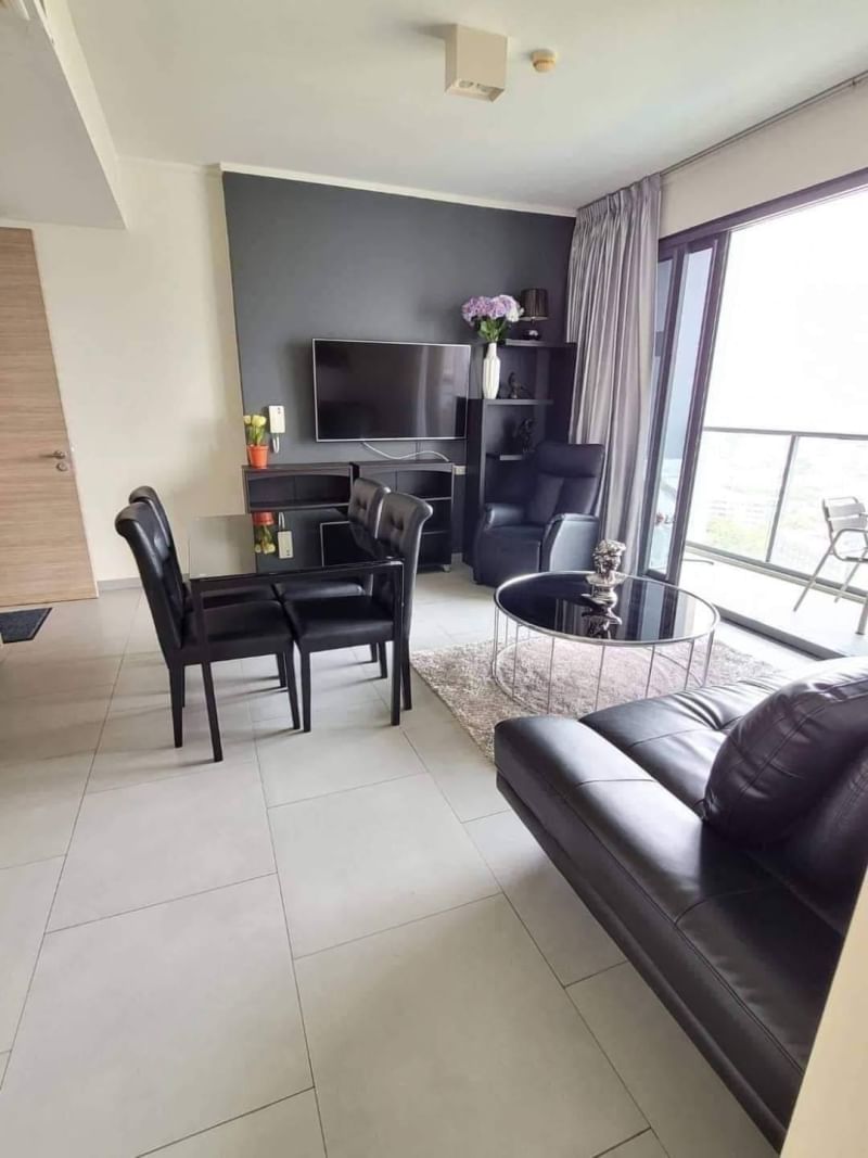 Beachfront 1 Bedroom Condo for Sale in Pattaya